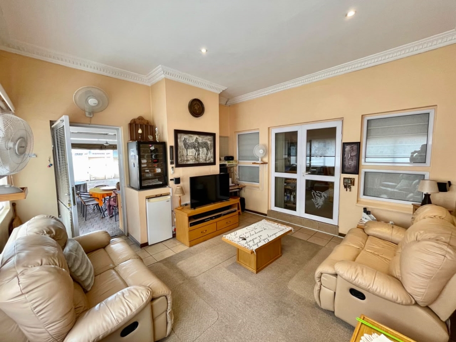 3 Bedroom Property for Sale in Protea Park North West